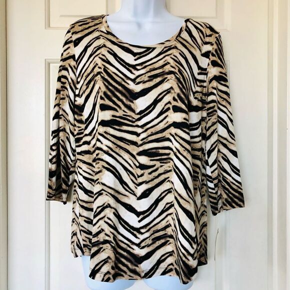 JM Collection 3/4 Sleeve A-Line Animal Journey Print Top - Picture 1 of 6